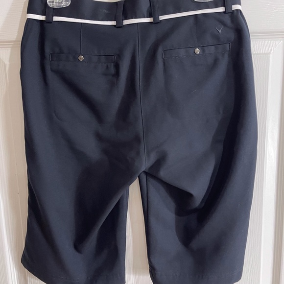 Callaway Golf Shorts Knee Length Flat Front Size 6 - Picture 3 of 11